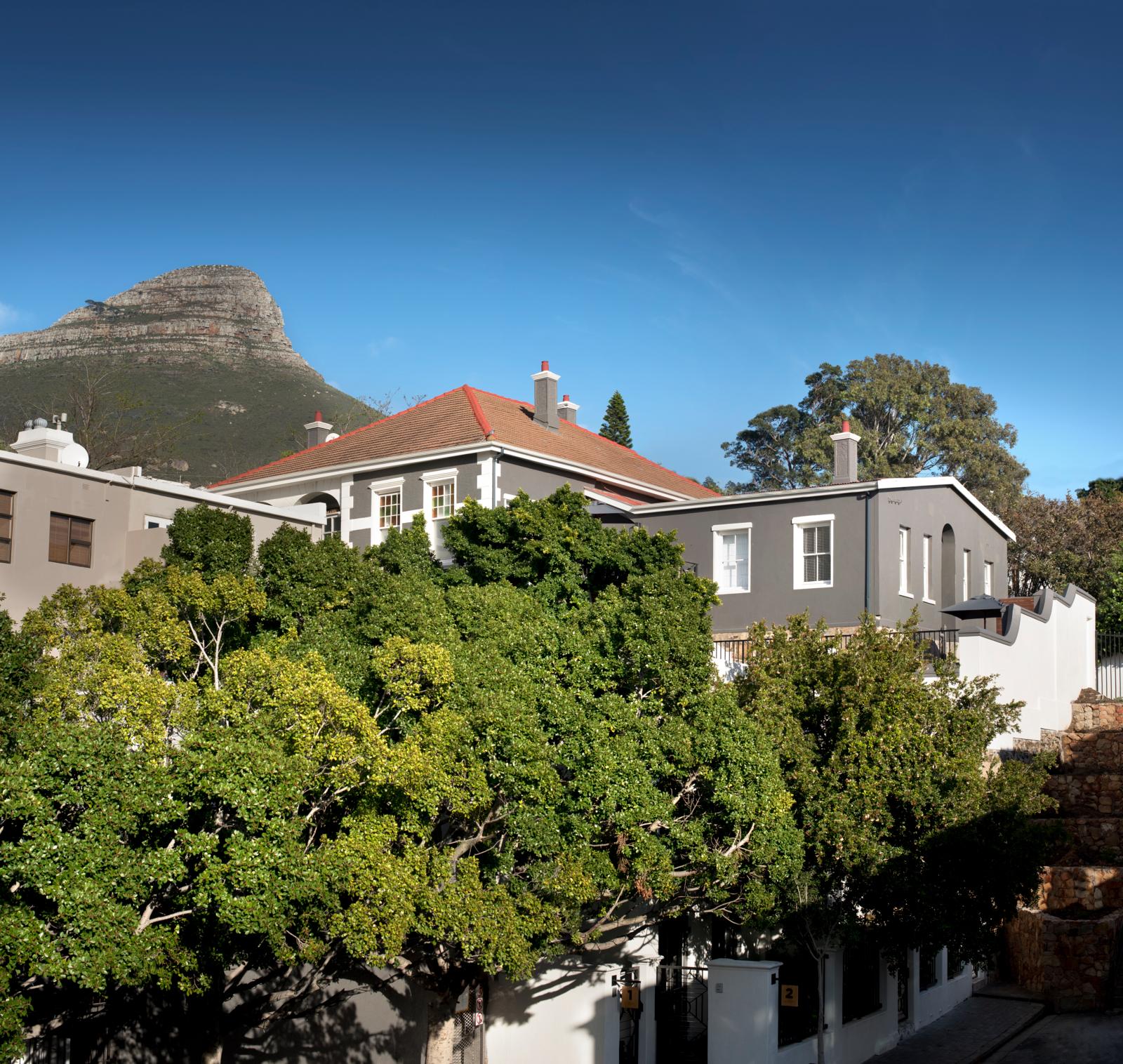 More Quarters Residence